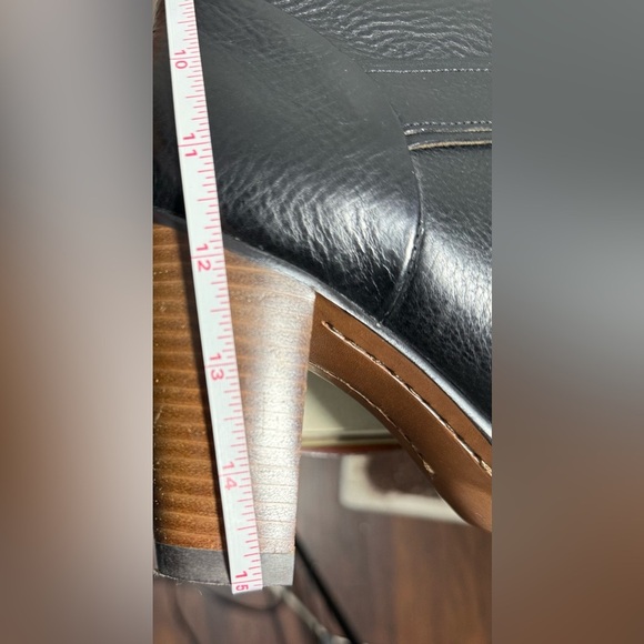 Frye Black Heeled Leather Boots Size 10 Classic Design - Picture 15 of 15